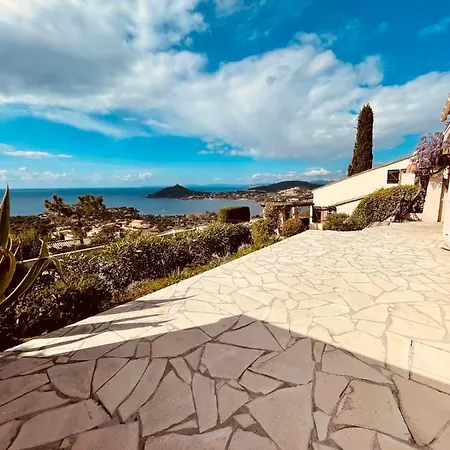 Bastidon Pour 6 Personnes Vu Mediterranee Ref Plein Soleil 度假居 *
