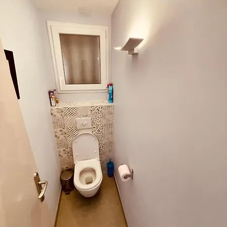 Bastidon Pour 6 Personnes Vu Mediterranee Ref Plein Soleil 度假居